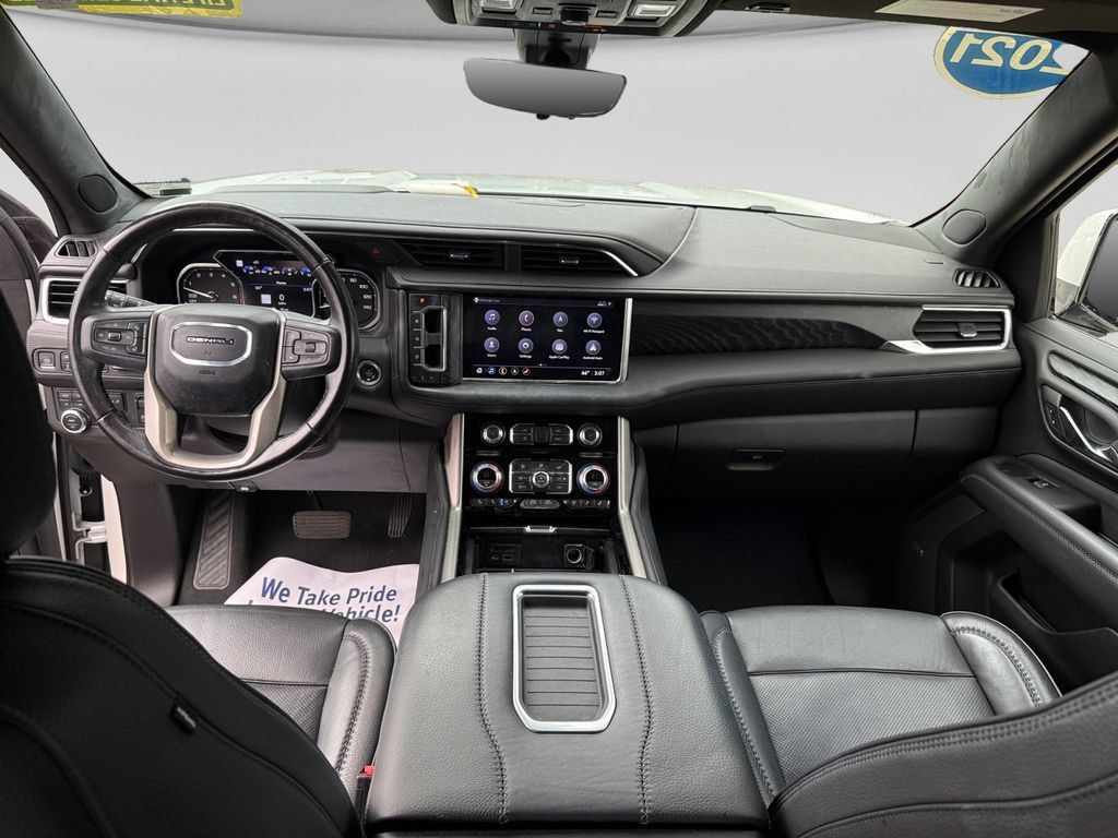 Used 2021 GMC Yukon Denali w/ Denali Ultimate Package AWD/4WD image 24