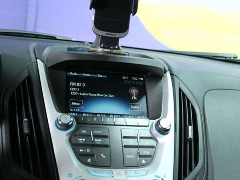 Used 2014 Chevrolet Equinox LT w/ Safety Package image 17