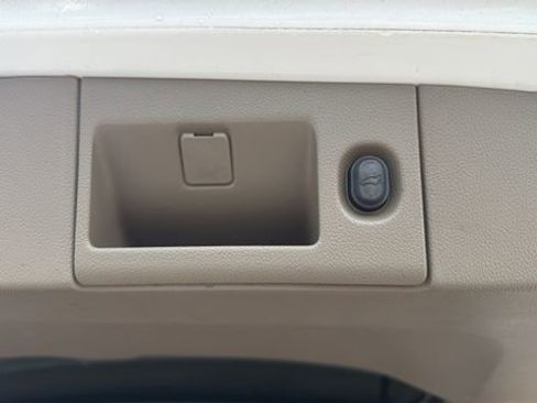Used 2019 Chevrolet Tahoe Premier AWD/4WD image 35