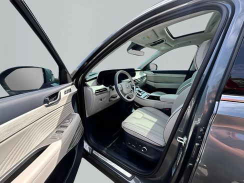 Used 2025 Hyundai Palisade Calligraphy AWD/4WD image 9