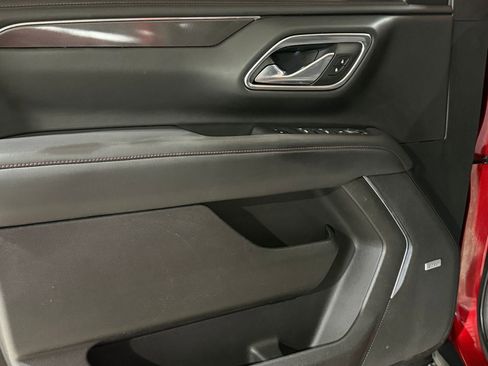 Used 2021 Chevrolet Suburban RST image 12