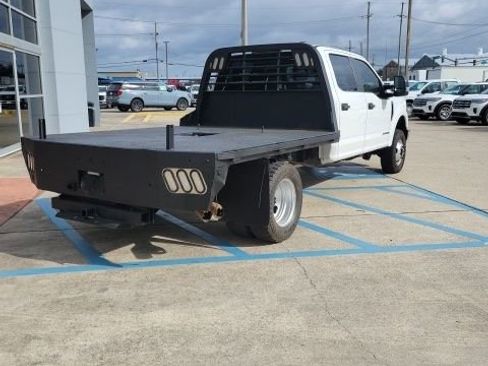 Used 2019 Ford F350 XL w/ Power Equipment Group image 4