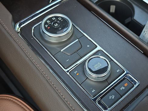 Used 2024 Ford Expedition Max King Ranch image 20