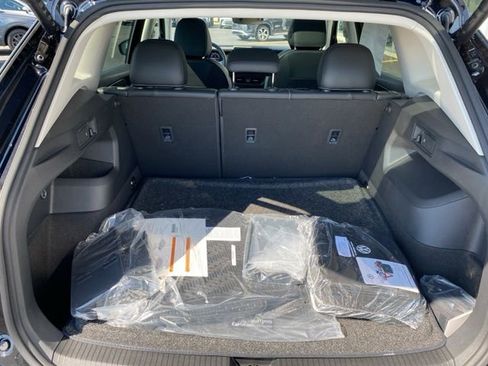 New 2025 Volkswagen Tiguan SE AWD/4WD image 63