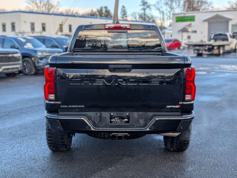 Used 2024 Chevrolet Colorado ZR2 w/ ZR2 Convenience Package III image 10