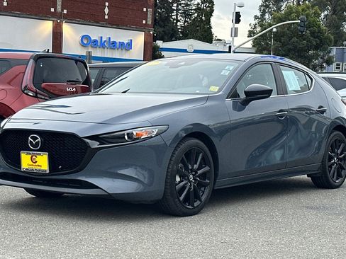 Used 2022 MAZDA MAZDA3 s image 9