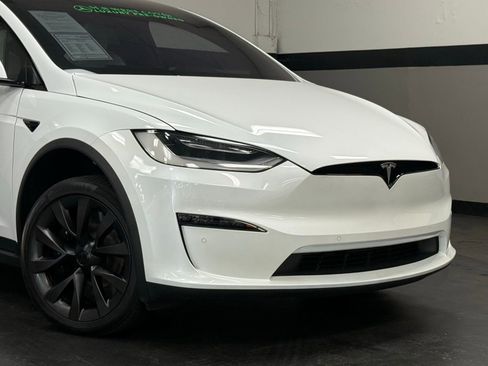 Used 2022 Tesla Model X Plaid AWD/4WD image 3