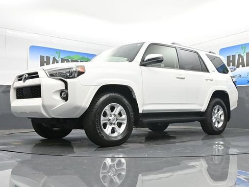 Used 2024 Toyota 4Runner SR5 image 20