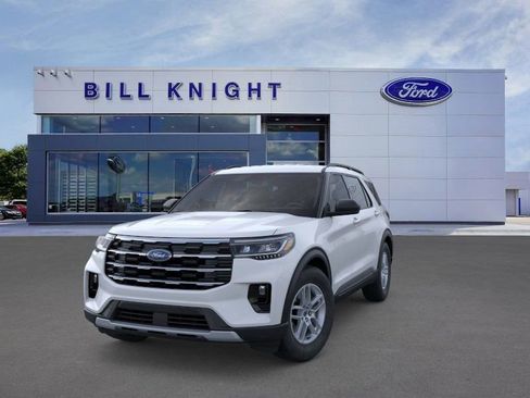 New 2026 Ford Explorer Active w/ Active Comfort Package image 2