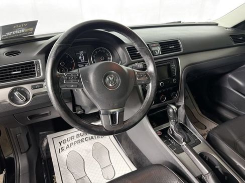 Used 2014 Volkswagen Passat TDI SE FWD image 9