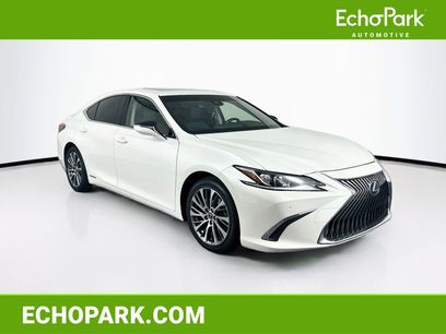 Used 2019 Lexus ES 300h w/ Premium Package