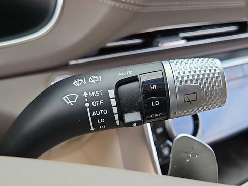 Used 2022 Genesis GV80 2.5T w/ Prestige Package 04 image 26