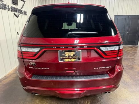Used 2022 Dodge Durango Citadel RWD image 9