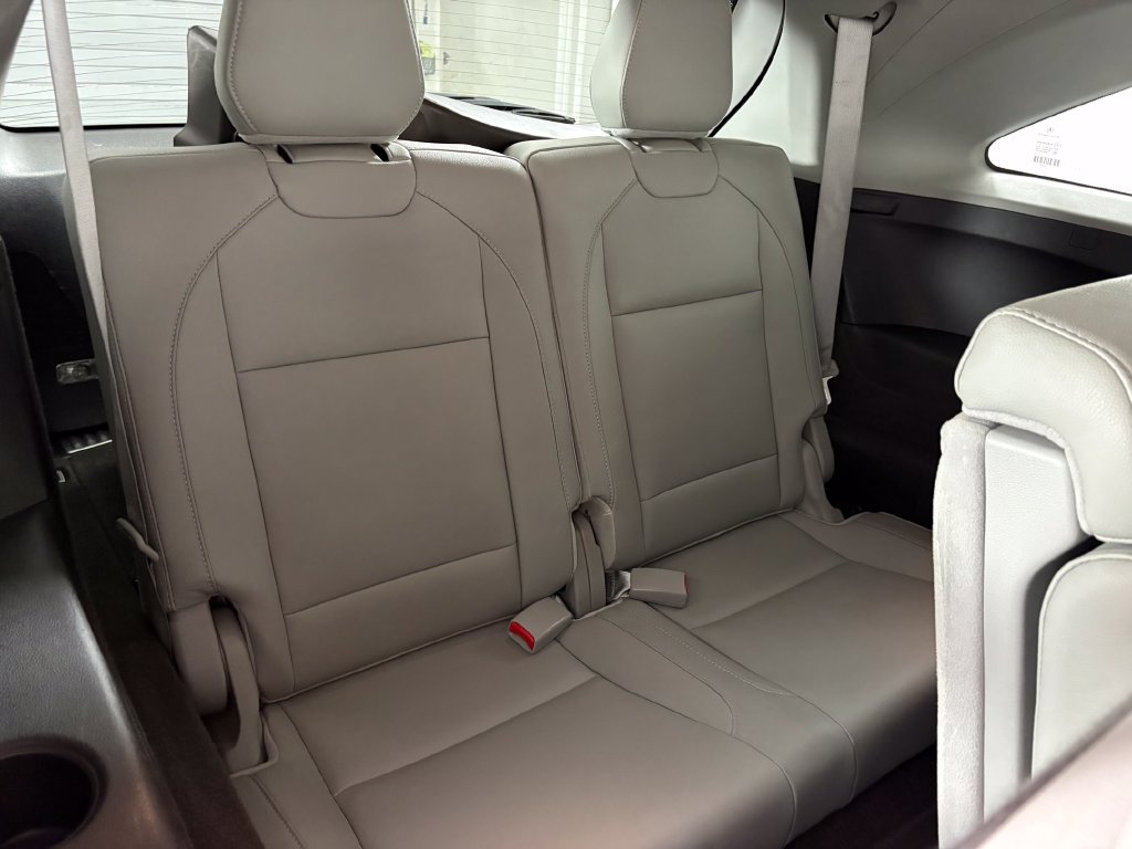 Used 2017 Acura MDX SH-AWD image 35