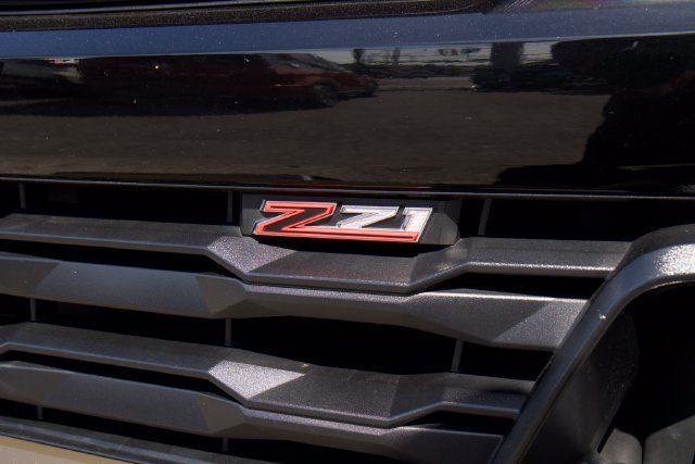 Used 2024 Chevrolet Colorado Z71 w/ Z71 Convenience Package 2 AWD/4WD image 9