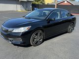 Used 2017 Honda Accord Touring image 3