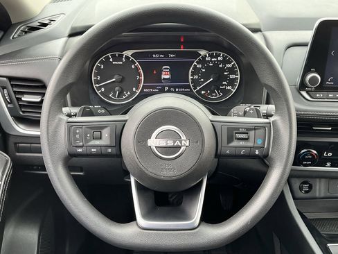 Used 2024 Nissan Rogue SV AWD/4WD image 11