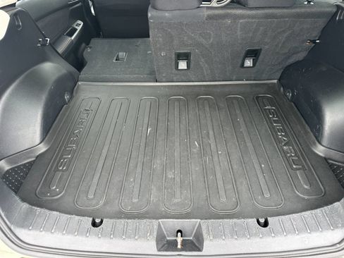 Used 2017 Subaru Crosstrek 2.0i Premium w/ Moonroof Package AWD/4WD image 12