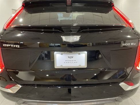 New 2025 Cadillac Optiq Luxury 2 image 5