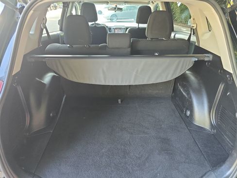 Used 2015 Toyota RAV4 XLE FWD image 12