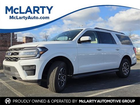 Used 2024 Ford Expedition Max XLT image 1