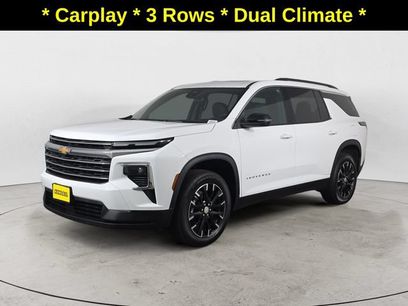 Used 2025 Chevrolet Traverse LT w/ Sun and Wheel Package
