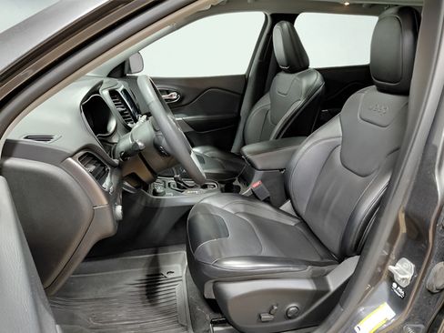 Used 2022 Jeep Cherokee Limited AWD/4WD image 3