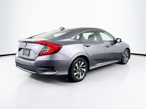 Used 2018 Honda Civic EX image 9