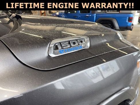 New 2026 RAM 1500 4x4 Crew Cab image 13