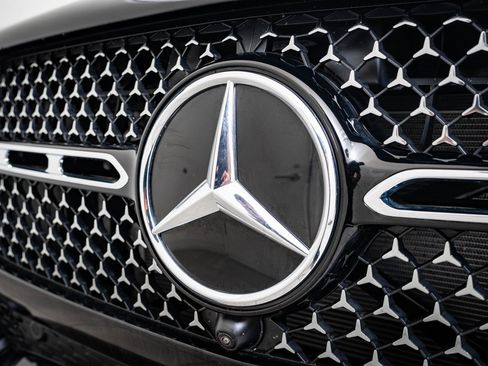 New 2026 Mercedes-Benz GLE 350 4MATIC image 3