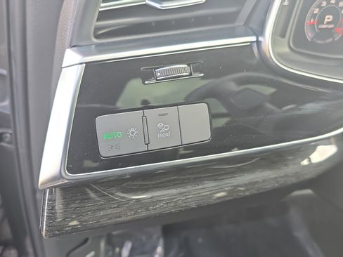 Used 2020 Audi Q7 2.0T Premium Plus w/ Premium Plus Package image 24