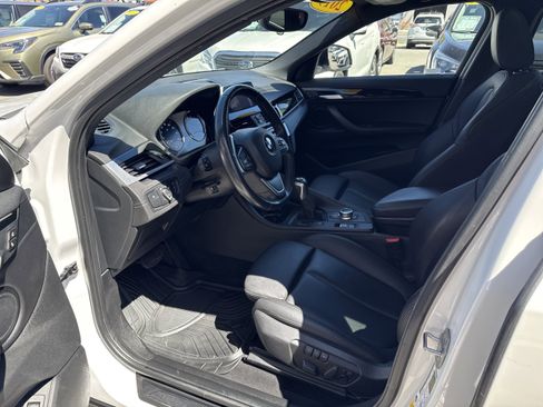 Used 2019 BMW X2 xDrive28i w/ Convenience Package AWD/4WD image 2