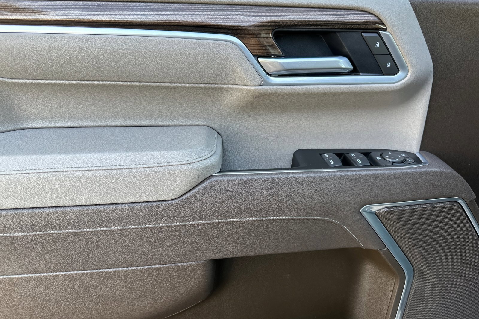 Certified 2026 Chevrolet Silverado 1500 RST RWD image 11