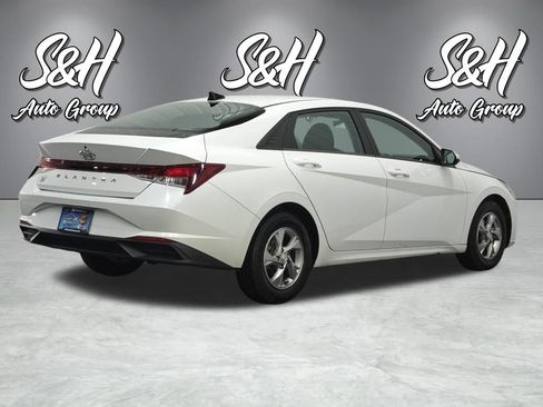 Used 2021 Hyundai Elantra SE FWD image 16