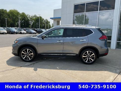 Used 2017 Nissan Rogue SL w/ SL Premium Package AWD/4WD image 3
