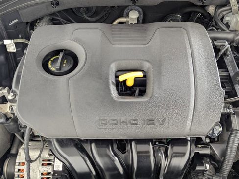 Used 2020 Hyundai Elantra SEL image 10