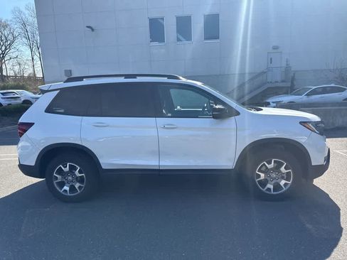 Used 2023 Honda Passport TrailSport image 18