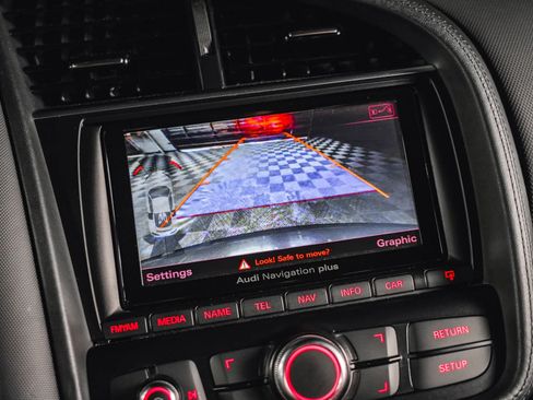 Used 2015 Audi R8 V8 image 54