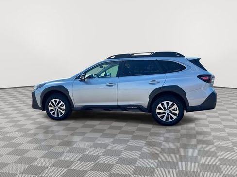 Used 2025 Subaru Outback Premium AWD/4WD image 7