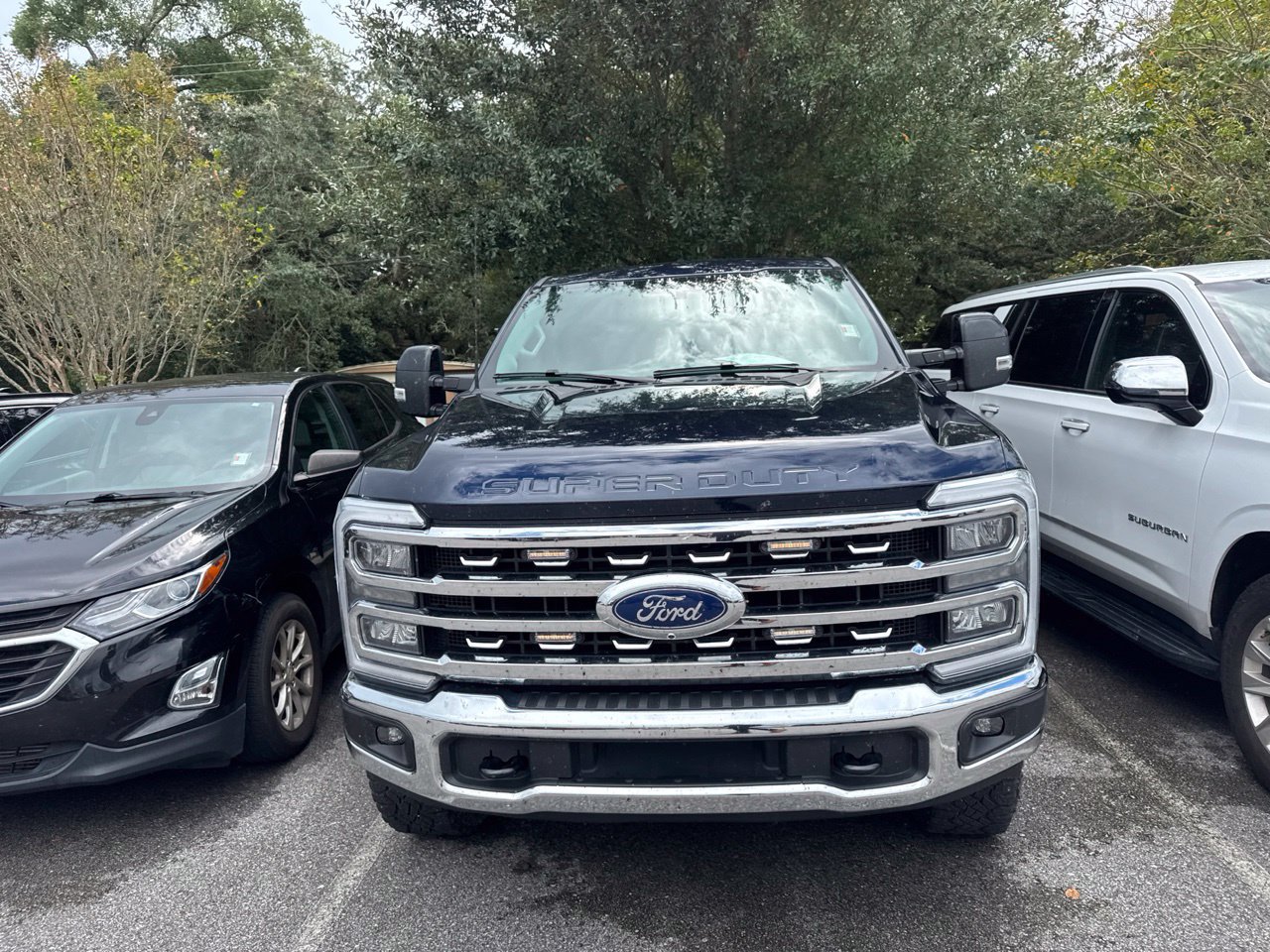 Used 2025 Ford F250 Lariat w/ Tremor Off-Road Package AWD/4WD image 2
