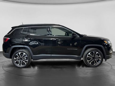 Used 2024 Jeep Compass Limited AWD/4WD image 4