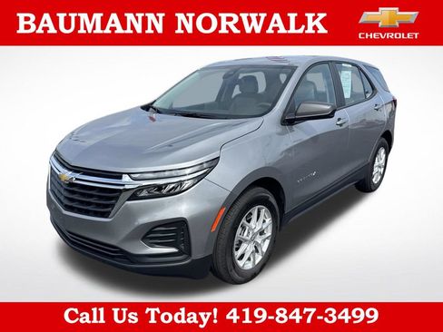 Used 2024 Chevrolet Equinox LS FWD image 1