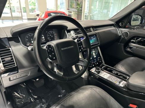 Used 2018 Land Rover Range Rover HSE AWD/4WD image 3
