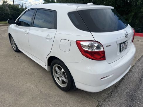 Used 2009 Toyota Matrix FWD image 5