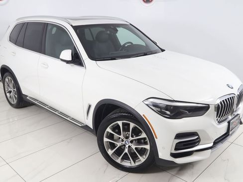 Used 2022 BMW X5 xDrive40i w/ Premium Package AWD/4WD image 18