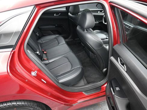 Used 2023 Kia K5 GT-Line image 10