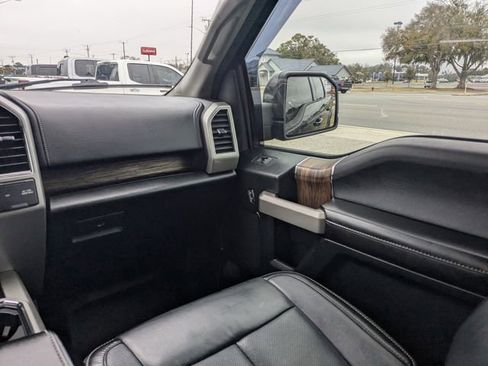 Used 2020 Ford F150 Lariat image 14