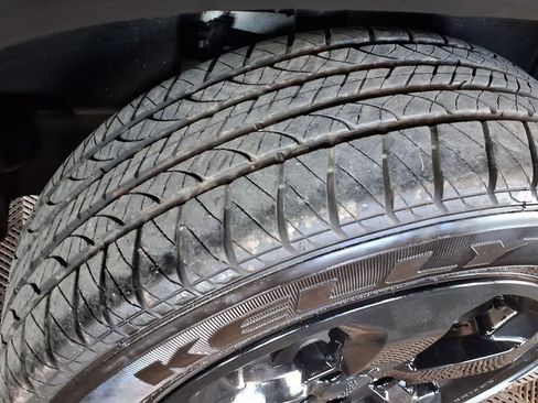 Used 2021 Jeep Compass Latitude image 9