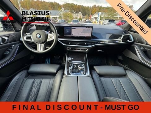 Used 2025 BMW X7 M60i w/ Climate Comfort Package AWD/4WD image 23