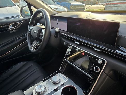 Used 2025 Genesis GV80 2.5T Standard image 10